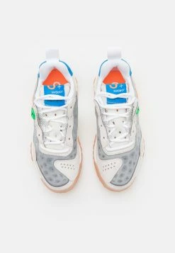 Offres 🔔 Prix Raisonnable Jordan DELTA 2 UNISEX - Baskets basses baskets & 👟 sneakers rond 😍 -Pas Cher Jordan Magasin 03d83e2c448c4c54b919bebe4447a57e