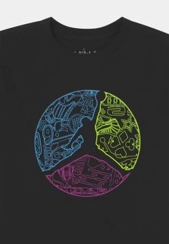 Top 10 đ Jordan Prix DĂ©griffĂ© JUMPMAN COLOUR UP TEE - T-shirt imprimĂ© vĂȘtements basket-ball enfant đ„° 8 Top 10 đ Jordan Prix DĂ©griffĂ© JUMPMAN COLOUR UP TEE - T-shirt imprimĂ© vĂȘtements basket-ball enfant đ„° -Pas Cher Jordan Magasin 065b2bdf393143dfbc33b737c7d396e9