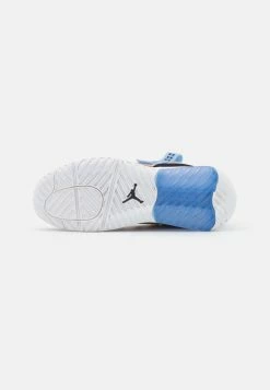 Acheter 🎁 Jordan Prix Usine MA2 - Baskets basses baskets & 👟 sneakers rond femme 🔔 -Pas Cher Jordan Magasin 07ccb92eceec465885c2d23e473b9e2a