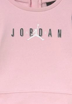 Top 10 đ Jordan AIR SET UNISEX - SurvĂȘtement Garantie De QualitĂ© 100% vĂȘtements basket-ball đ 9 Top 10 đ Jordan AIR SET UNISEX - SurvĂȘtement Garantie De QualitĂ© 100% vĂȘtements basket-ball đ -Pas Cher Jordan Magasin 09ab38422a494aa39ab70711ea9edee5