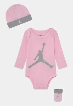 Bon marché 🔥 Jordan Marchandise de première qualité JUMPMAN BOOTIE SET UNISEX - Bonnet accessoires basket-ball ⭐ -Pas Cher Jordan Magasin 0f8b0b0856014914a8a3c66f4723db54 2