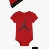 Meilleure affaire ⭐ Prix Dégriffé Jordan JUMPMAN SET UNISEX - T-shirt imprimé accessoires basket-ball enfant ✨ 1 Meilleure affaire ⭐ Prix Dégriffé Jordan JUMPMAN SET UNISEX - T-shirt imprimé accessoires basket-ball enfant ✨ -Pas Cher Jordan Magasin 18adca0e21094626821b0a77516e458b