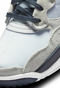 Budget 🔔 Jordan Vendre Baskets basses chaussures rond homme 👏 -Pas Cher Jordan Magasin 247b0e67b80844e1b4f1fe982cc92379