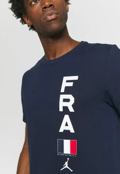 Le moins cher đ Prix Ăquitable Jordan FRANCE DRY TEE - T-shirt imprimĂ© vĂȘtements basket-ball homme đ„ 15 Le moins cher đ Prix Ăquitable Jordan FRANCE DRY TEE - T-shirt imprimĂ© vĂȘtements basket-ball homme đ„ -Pas Cher Jordan Magasin 27dee381abef4cb6afeffcb655b3beef