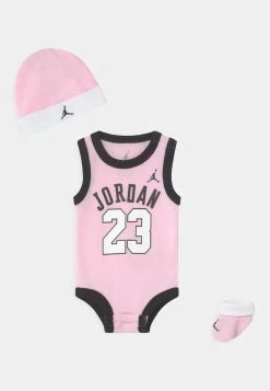Les meilleures critiques de 🤩 Jordan Prix Gelé 23 SET UNISEX - Débardeur accessoires basket-ball enfant 🥰 -Pas Cher Jordan Magasin 2f4801bcb6e1437eb94eb38496529df0