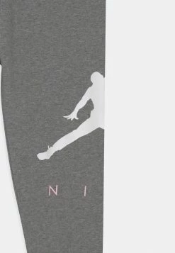 Budget ⭐ Jordan Prix Acceptable JUMPMAN - Collants vêtements basket-ball enfant ⌛ -Pas Cher Jordan Magasin 32e6b77801674be1a6d179f05bcabe1d