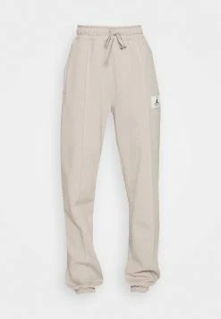 Offres 😍 Jordan Garantie De Qualité 100% ESSEN PANT - Pantalon de survêtement pantalons haute femme 🤩 21 Offres 😍 Jordan Garantie De Qualité 100% ESSEN PANT - Pantalon de survêtement pantalons haute femme 🤩 -Pas Cher Jordan Magasin 33f55beb0d294e1e8d36e0116f7a925a 4
