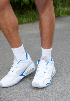 Sortie 💯 JORDAN 2700 POINT LANE - Baskets montantes Prix Légers baskets & 👟 sneakers rond homme 🎁 15 Sortie 💯 JORDAN 2700 POINT LANE - Baskets montantes Prix Légers baskets & 👟 sneakers rond homme 🎁 -Pas Cher Jordan Magasin 37633d8cac444a52ab59923936f31396