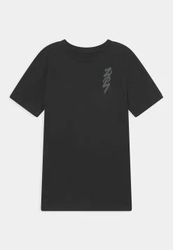 Les meilleures critiques de 🌟 Jordan ZION - T-shirt imprimé Prix Sacrifiés vêtements basket-ball enfant ⌛ -Pas Cher Jordan Magasin 3a2a2264fb0c4be18feccddd00f27924