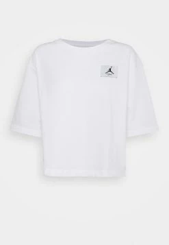 Coupon 🤩 Vendre Jordan ESSEN BOXY TEE - T-shirt basique t-shirts et tops col rond femme 🧨 -Pas Cher Jordan Magasin 453889779e924607a6f25f42c0cbb4ce