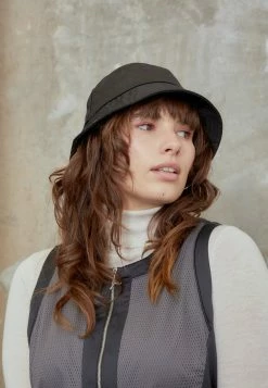 Grosses soldes ✔️ Excellente qualité Jordan NEW CLASSICS 👗 DRESS - Robe de jour robes col rond femme ⌛ -Pas Cher Jordan Magasin 4915aa9a41ab430ca3f32647047d02ba