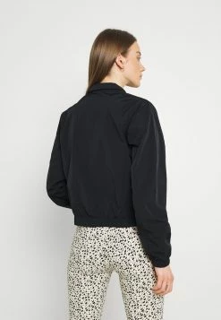 Les meilleures critiques de 🎉 Faible Prix Jordan ESSEN WOVEN - Veste légère vestes col à revers femme 🎉 13 Les meilleures critiques de 🎉 Faible Prix Jordan ESSEN WOVEN - Veste légère vestes col à revers femme 🎉 -Pas Cher Jordan Magasin 4bd12f469c3a4b72879f07ba15784e58