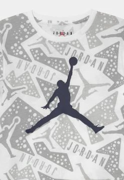Promo ✔️ Prix Compétitif Jordan BURST TEE - T-shirt imprimé vêtements basket-ball enfant 🎁 -Pas Cher Jordan Magasin 4e3dd4651d9d4721986df5cf3e86e4ac