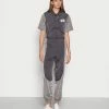 De gros 👍 Jordan ESSEN FLIGHTSUIT - Combinaison Soldes combinaisons et salopettes col &agrave; revers femme 🔔 -Pas Cher Jordan Magasin 62e4cf89d8a344868d00a68835146860