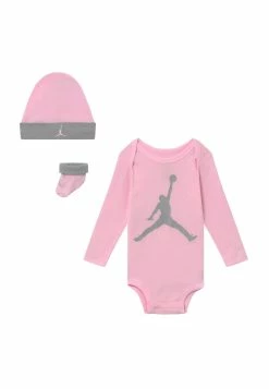 Meilleure vente 🥰 Jordan Bon Rapport Coût-Efficacité JUMPMAN SET UNISEX - Bonnet accessoires basket-ball 👍 -Pas Cher Jordan Magasin 649a6e104e2942eab0913c4447470a09