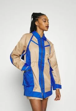 Offres 🧨 Jordan NEXT UTILITY JACKET - Manteau court Vendre-Réclame manteaux col &agrave; revers femme 🌟