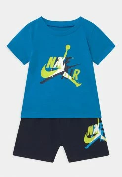 Les meilleures critiques de 👏 Jordan JUMPMAN CLASSIC SET UNISEX - Short de sport En promotion vêtements basket-ball 🛒