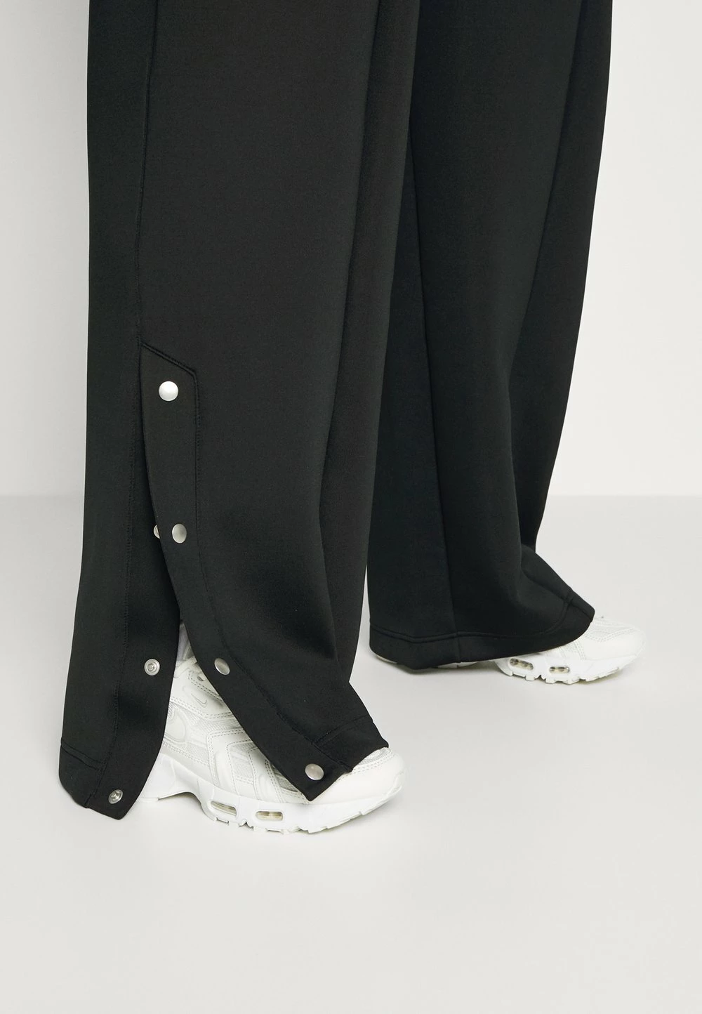 Budget ✨ Jordan NEW CLASSICS SUIT - Pantalon de survêtement Prix Légers pantalons haute femme 💯 11 Budget ✨ Jordan NEW CLASSICS SUIT - Pantalon de survêtement Prix Légers pantalons haute femme 💯 – Image 9