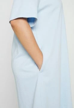 Remise 😍 Jordan ESSEN 👗 DRESS - Robe en jersey Marchandise de première qualité robes col rond femme 🎉 -Pas Cher Jordan Magasin 78abf5d502704569834e538aba939834