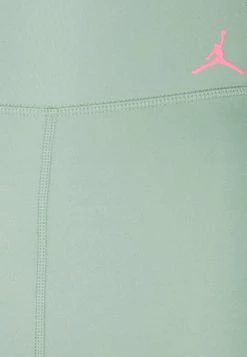 Les meilleures critiques de 😍 Prix d’Amis JORDAN ESSENTIALS 7/8-LEGGINGS MIT MITTELHOHEM BUND FÜR DAMEN - Legging pantalons haute femme 🧨 -Pas Cher Jordan Magasin 826d3a85b81a43baac156c31c4e40b13