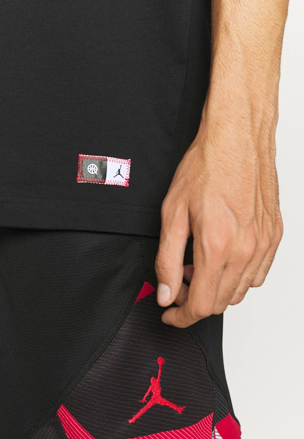 De gros ⭐ Jordan EVENT 1985 TEE - T-shirt imprimé Prix Équitable vêtements basket-ball homme 🤩 7 De gros ⭐ Jordan EVENT 1985 TEE - T-shirt imprimé Prix Équitable vêtements basket-ball homme 🤩 – Image 5