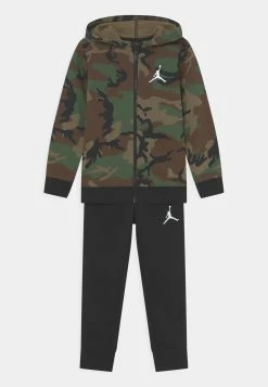 Meilleure vente 😍 Jordan Bas Prix ESSENTIALS CAMO SET - Survêtement vêtements basket-ball enfant ✔️