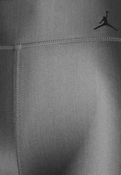 Meilleur prix 🔥 Jordan ESSEN LEG - Short Authentique 100% shorts haute femme 💯 -Pas Cher Jordan Magasin 8dc872699d814df09d09d1a72c4948c9