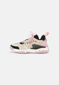 Meilleur prix ❤️ Jordan Prix Préférentiel DELTA 2 - Baskets basses baskets & 👟 sneakers rond femme 🔥 -Pas Cher Jordan Magasin 8f6de6a6b6de401f851eb755d147e617