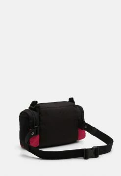 Les meilleures critiques de 👍 Jordan JAN ALL GROUNDS CONVERTIBLE CROSSBODY BAG - Sac bandoulière Prix Allégé sacs basket-ball homme ❤️ -Pas Cher Jordan Magasin 91cd126afa254beb91f979da6d3b01db