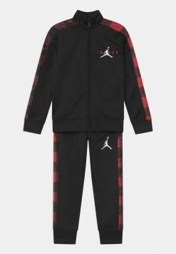 Les meilleures critiques de 😉 Jordan Prix Légers JUMPMAN HOLIDAY PLAID TRACK SET - Survêtement vêtements basket-ball enfant 🛒