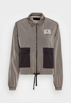 Meilleur prix 😍 Jordan ESSEN WOVEN - Veste légère Prix Bradés vestes col &agrave; revers femme 😉 -Pas Cher Jordan Magasin a24c06b1a19a4400b5e1f4ea3e31d584 1