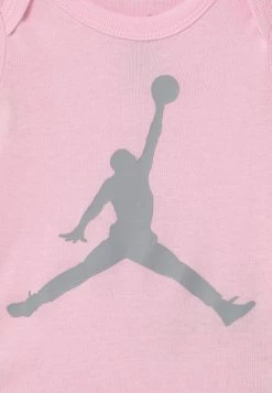 De gros 🔥 Jordan Marchandise de première qualité JUMPMAN SET UNISEX - T-shirt imprimé accessoires basket-ball enfant 😍 -Pas Cher Jordan Magasin aad619bcf38c4144b4eadb2ab78fbe02