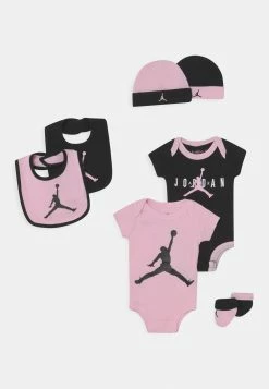 Vente flash 🔔 Jordan En promotion BABY STARTER 2 PACK SET UNISEX - T-shirt imprimé accessoires basket-ball enfant 💯