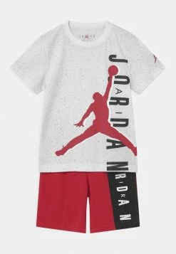 Top 10 ⌛ Bas Prix Jordan BIG VERT SET - T-shirt imprimé vêtements basket-ball enfant ✔️