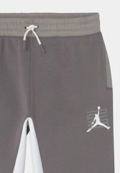 Les meilleures critiques de đ Prix Acceptable Jordan JUMPMAN PANT - Pantalon de survĂȘtement vĂȘtements basket-ball enfant đ§š 7 Les meilleures critiques de đ Prix Acceptable Jordan JUMPMAN PANT - Pantalon de survĂȘtement vĂȘtements basket-ball enfant đ§š -Pas Cher Jordan Magasin b15f51a23b964dfaa6be88911924d244