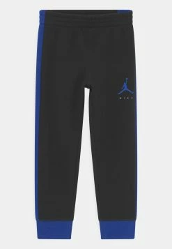Meilleure vente 🤩 Jordan Meilleure qualité JUMPMAN CREW SET - Survêtement vêtements basket-ball enfant ✔️ -Pas Cher Jordan Magasin b57038aeb3454e1dbc79b34564a99797