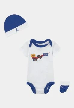 Acheter ⭐ Jordan SET UNISEX - T-shirt imprimé Prix Dynamité accessoires basket-ball 🎉 -Pas Cher Jordan Magasin c2654168a45944ecbcd0a933c91bf866