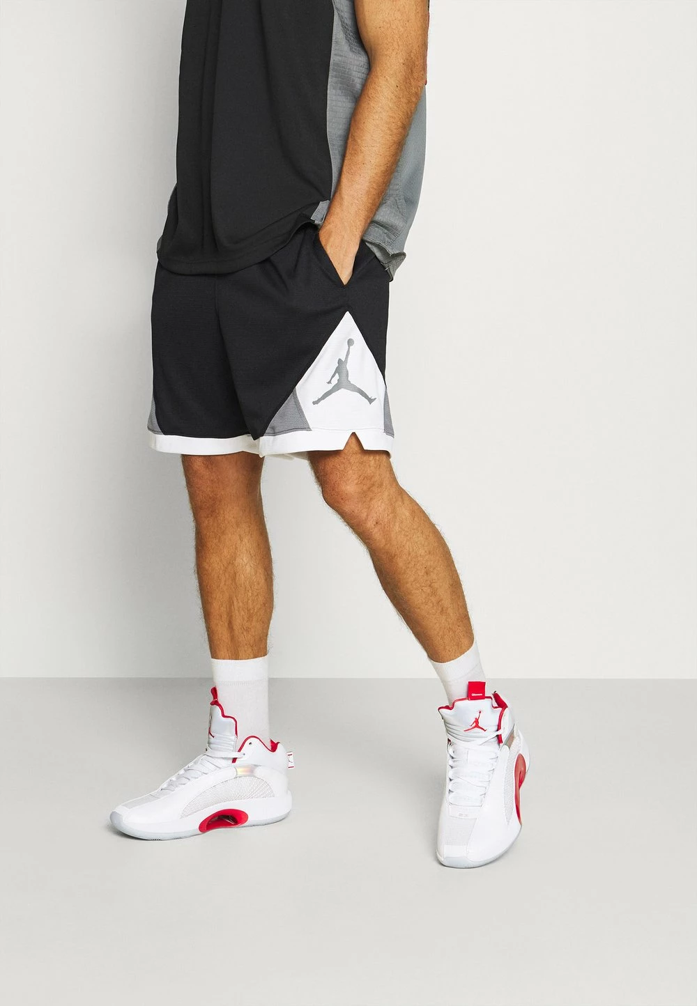 Le moins cher đ Jordan DRY AIR DIAMOND SHORT - Short de sport Prix Acceptable vĂȘtements basket-ball homme â 3 Le moins cher đ Jordan DRY AIR DIAMOND SHORT - Short de sport Prix Acceptable vĂȘtements basket-ball homme â