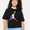 Coupon 😀 Prix d’Amis Jordan SHORT SLEEVE GRAPHIC - T-shirt imprimé vêtements basket-ball enfant ✨ 1 Coupon 😀 Prix d’Amis Jordan SHORT SLEEVE GRAPHIC - T-shirt imprimé vêtements basket-ball enfant ✨ -Pas Cher Jordan Magasin def3ded9a925464ca8dc1cba8025b83d