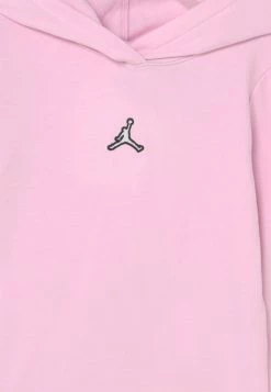 Acheter ❤️ Soldes Jordan ESSENTIALS SET - Survêtement vêtements basket-ball enfant 🎉 -Pas Cher Jordan Magasin e62c3d9e0d234aa0bd51d080b52523c2