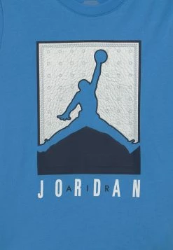 Budget ❤️ Jordan Meilleure qualité LUXE - T-shirt imprimé vêtements basket-ball enfant 💯 -Pas Cher Jordan Magasin ee0350dad2c04ff29b27abfc0d47608b