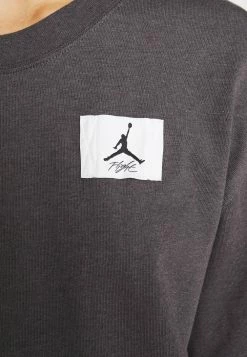 Meilleur prix 🌟 Jordan Prix Distinctifs ESSEN TEE - T-shirt basique t-shirts et tops col rond femme 🧨 18 Meilleur prix 🌟 Jordan Prix Distinctifs ESSEN TEE - T-shirt basique t-shirts et tops col rond femme 🧨 -Pas Cher Jordan Magasin f4da8e78f3c649cdac6c0e8333d8ae4b