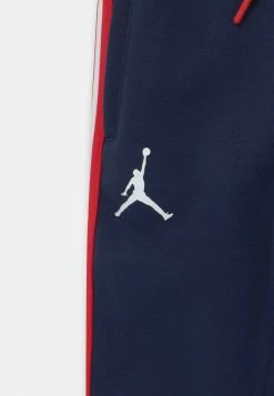 Budget 🛒 Prix Sacrifiés Jordan PARIS SAINT-GERMAIN - Article de supporter vêtements basket-ball enfant 🧨 -Pas Cher Jordan Magasin f4ea6160ccaa4ebd8a14ba425919e2f5